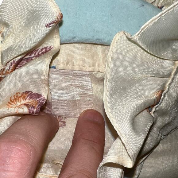 Vintage 90s Cream Feather Print Ruffle Victorian Style Blouse Size Small - Picture 7 of 8